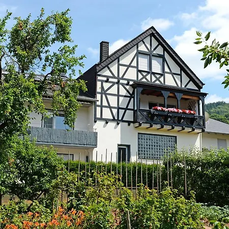 Brunnenhof 4*