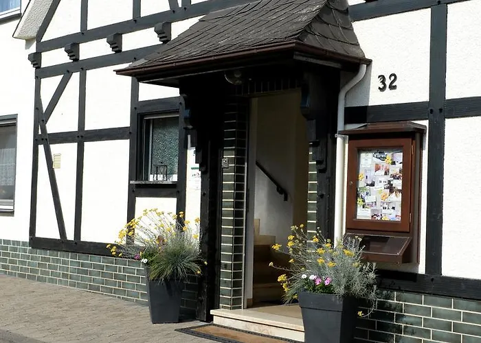 Brunnenhof 게스트하우스 4*